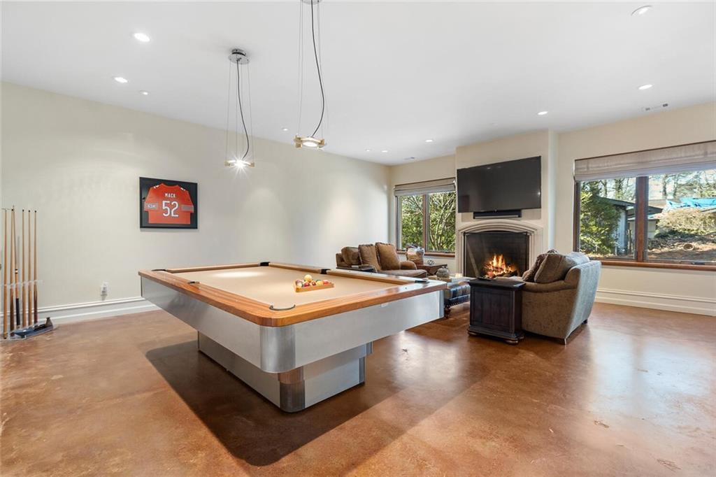 1500 West Wesley Road NW