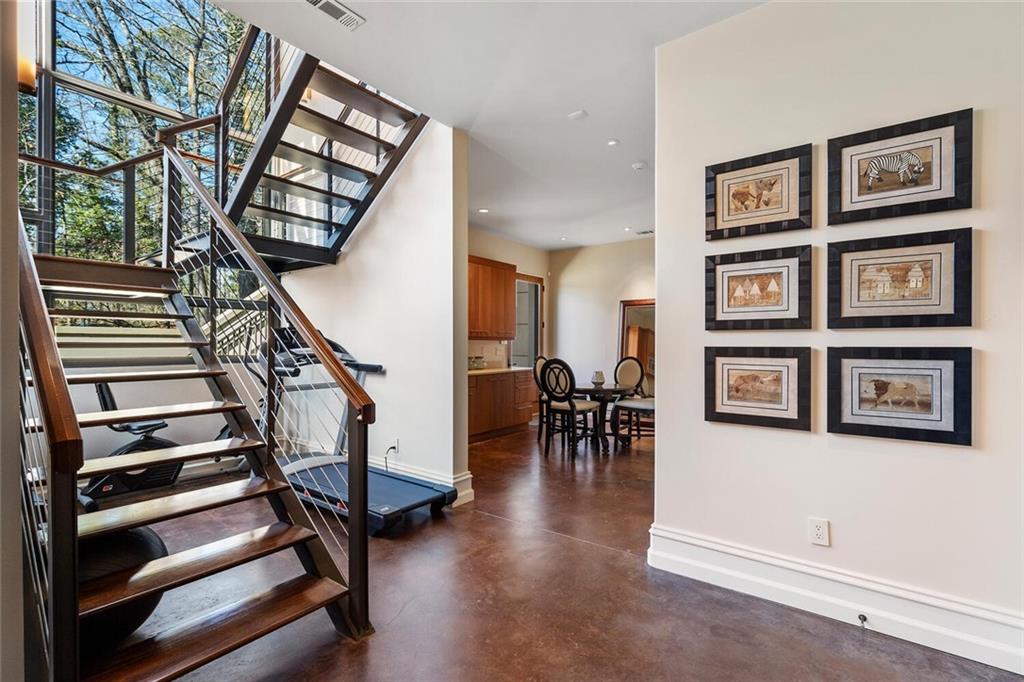 1500 West Wesley Road NW