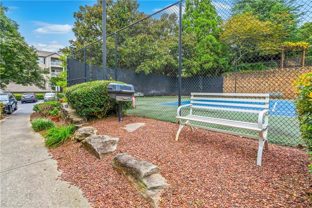 1250 Parkwood Circle SE Unit 2312