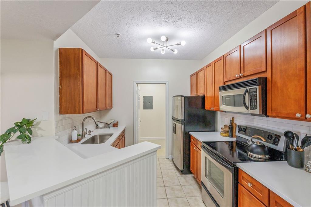 1250 Parkwood Circle SE Unit 2312