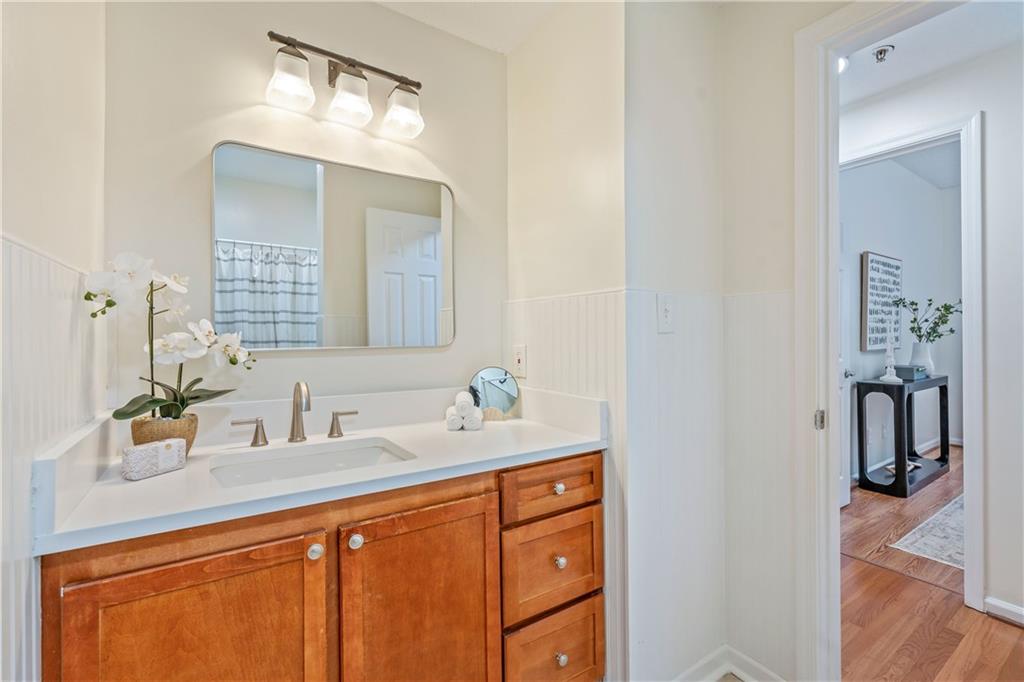 1250 Parkwood Circle SE Unit 2312