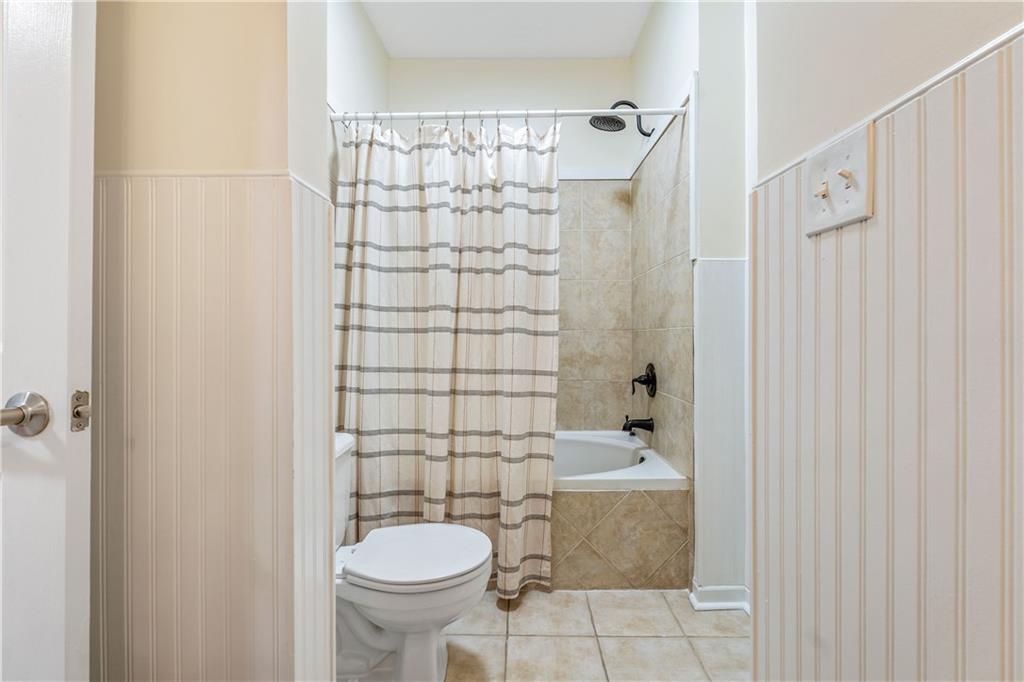 1250 Parkwood Circle SE Unit 2312