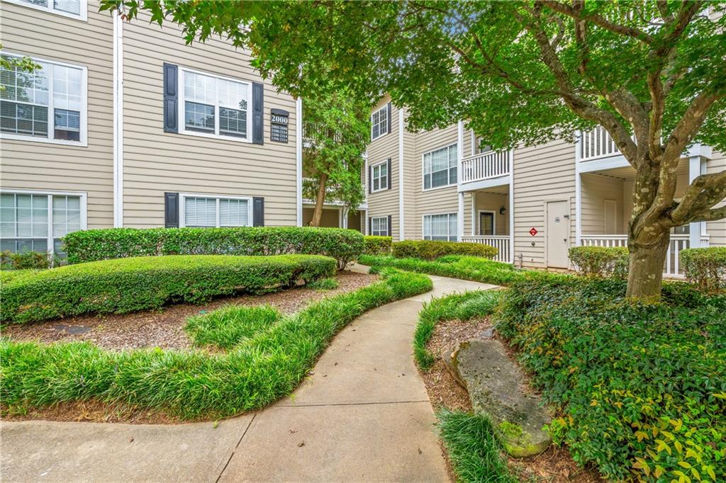 1250 Parkwood Circle SE Unit 2312