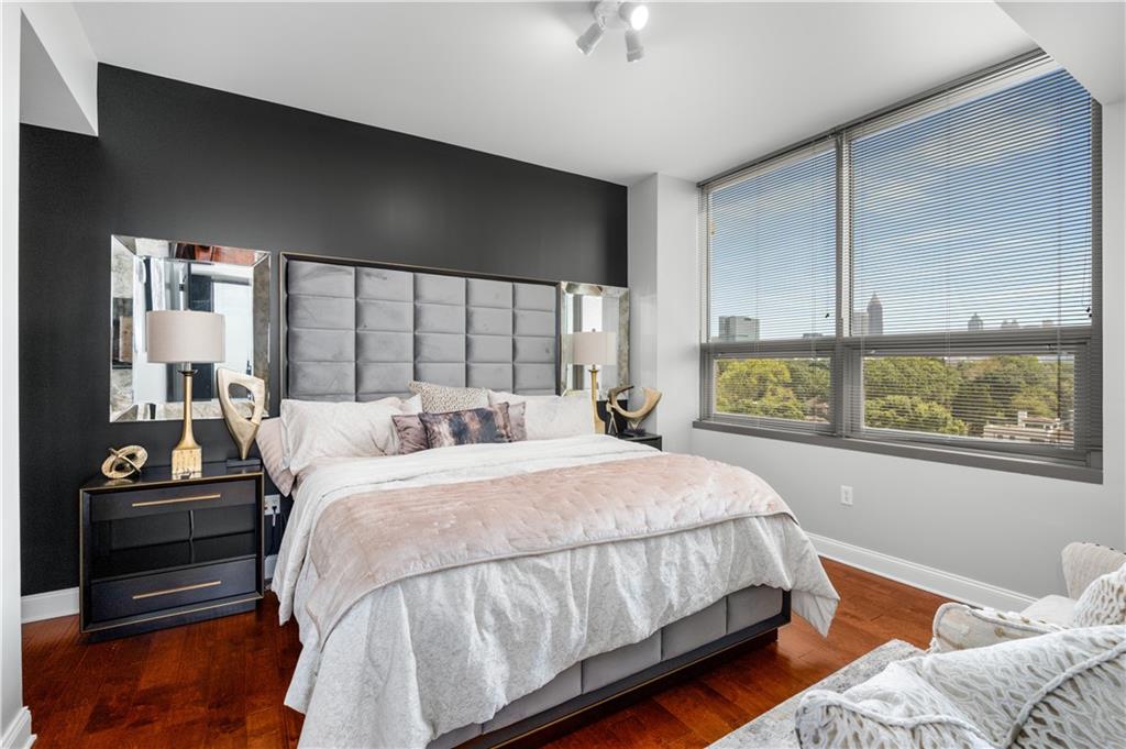 270 17th Street NW Unit 813