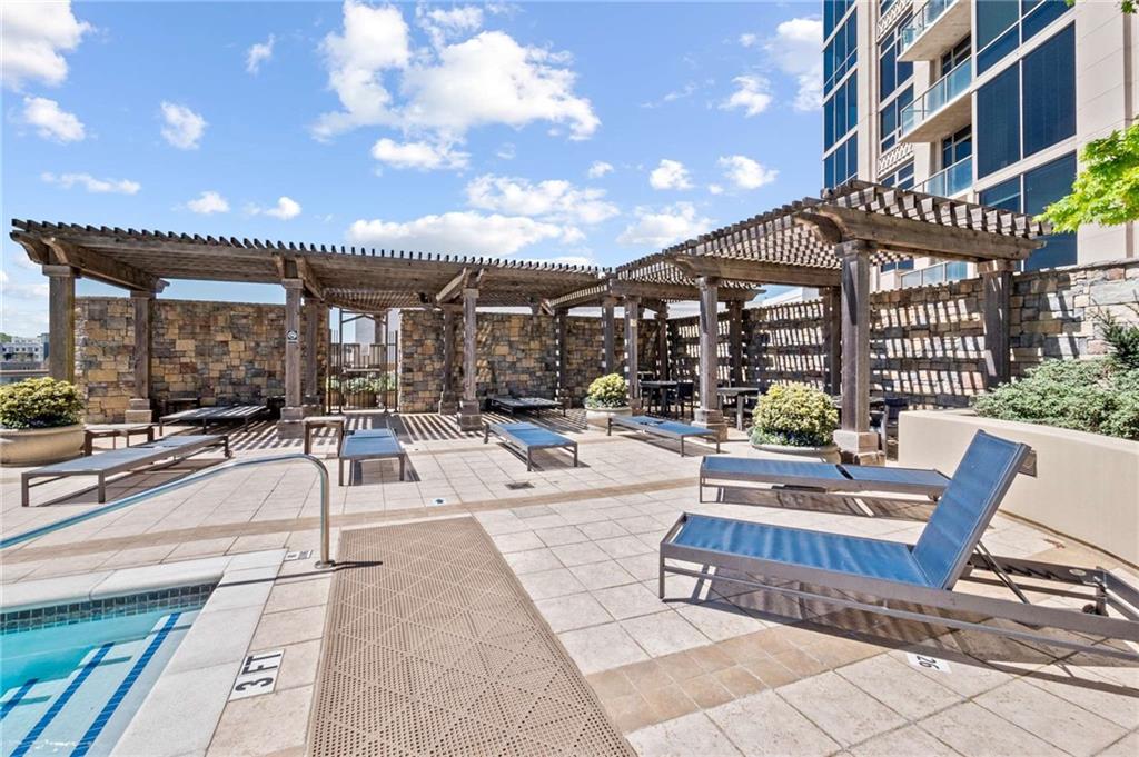 270 17th Street NW Unit 813