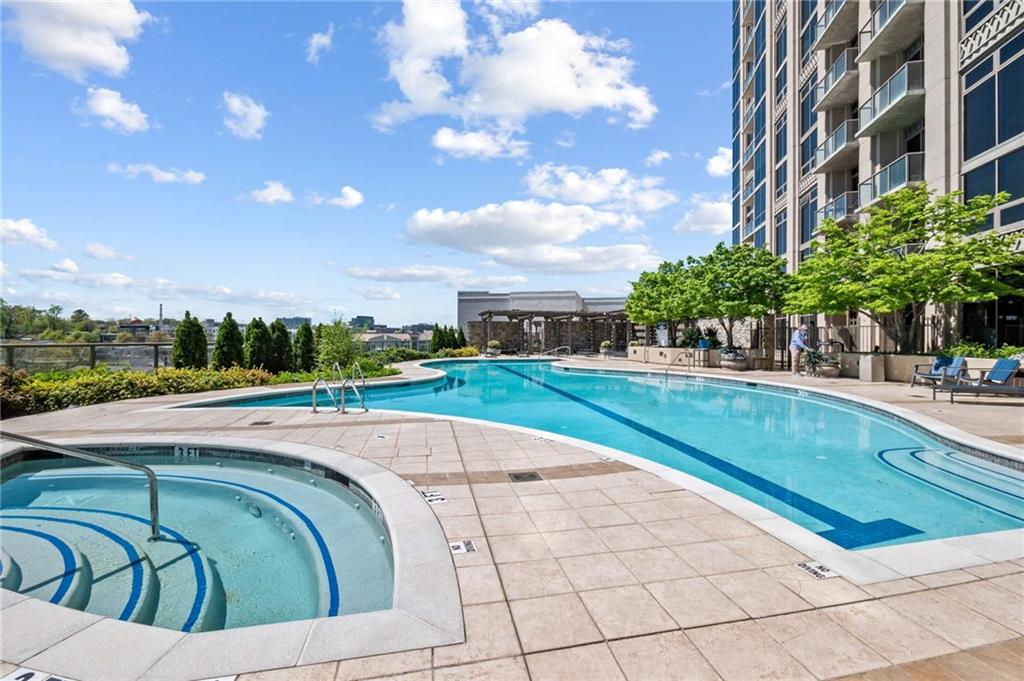 270 17th Street NW Unit 813