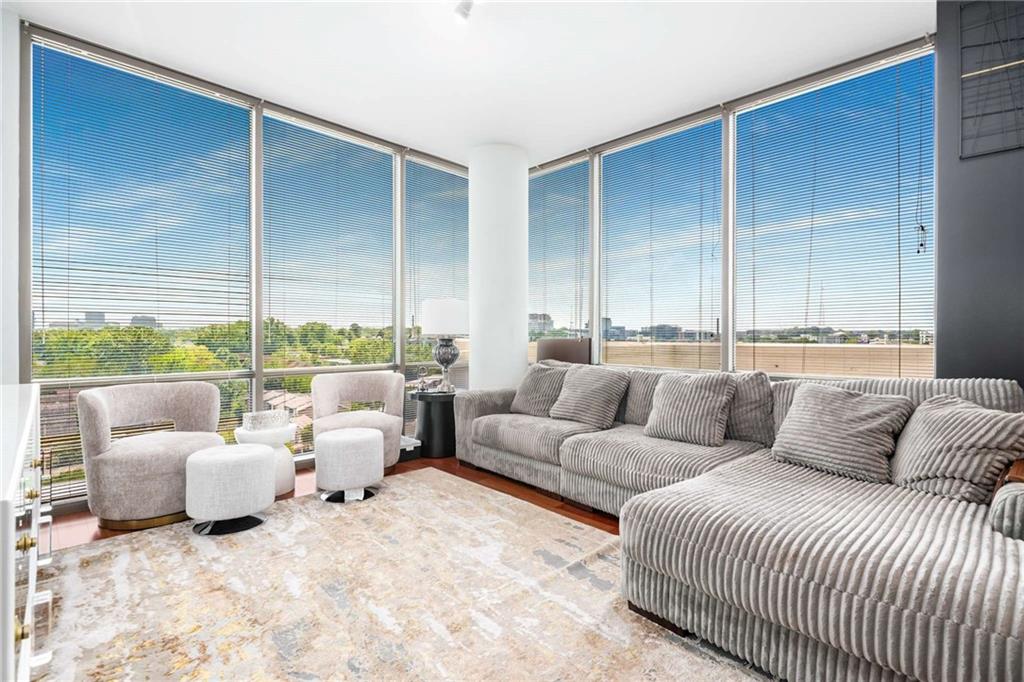 270 17th Street NW Unit 813