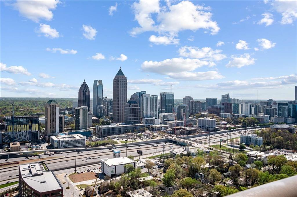 270 17th Street NW Unit 813