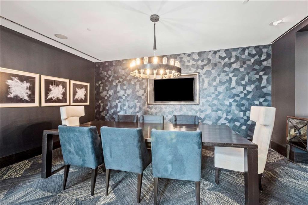 270 17th Street NW Unit 813