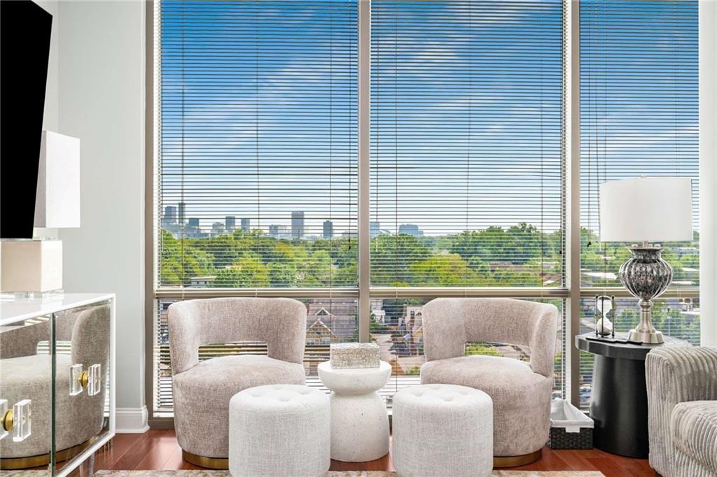 270 17th Street NW Unit 813