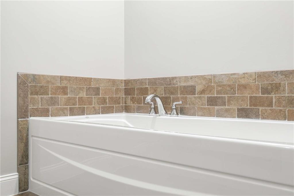 270 17th Street NW Unit 813