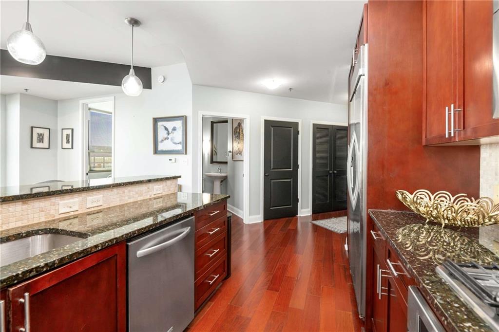 270 17th Street NW Unit 813