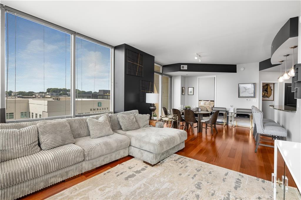 270 17th Street NW Unit 813