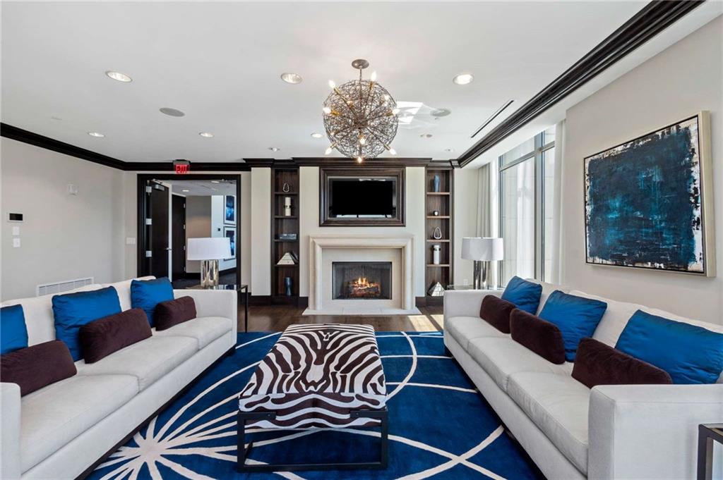 270 17th Street NW Unit 813