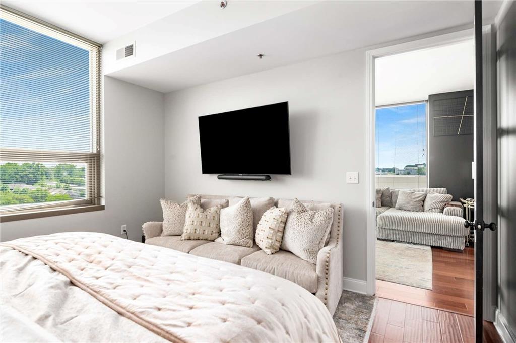 270 17th Street NW Unit 813