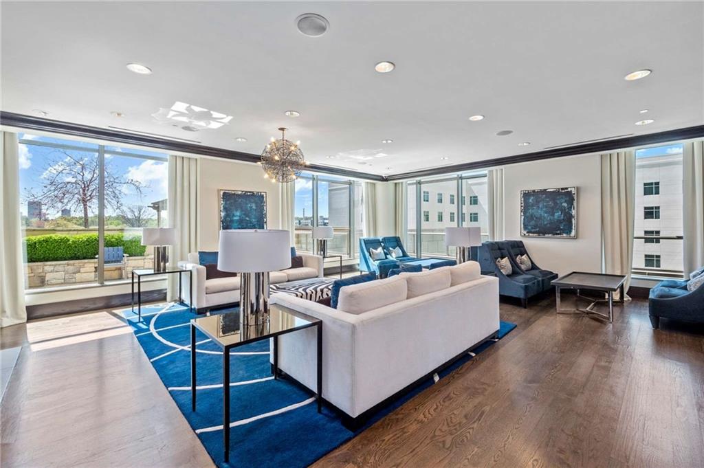 270 17th Street NW Unit 813