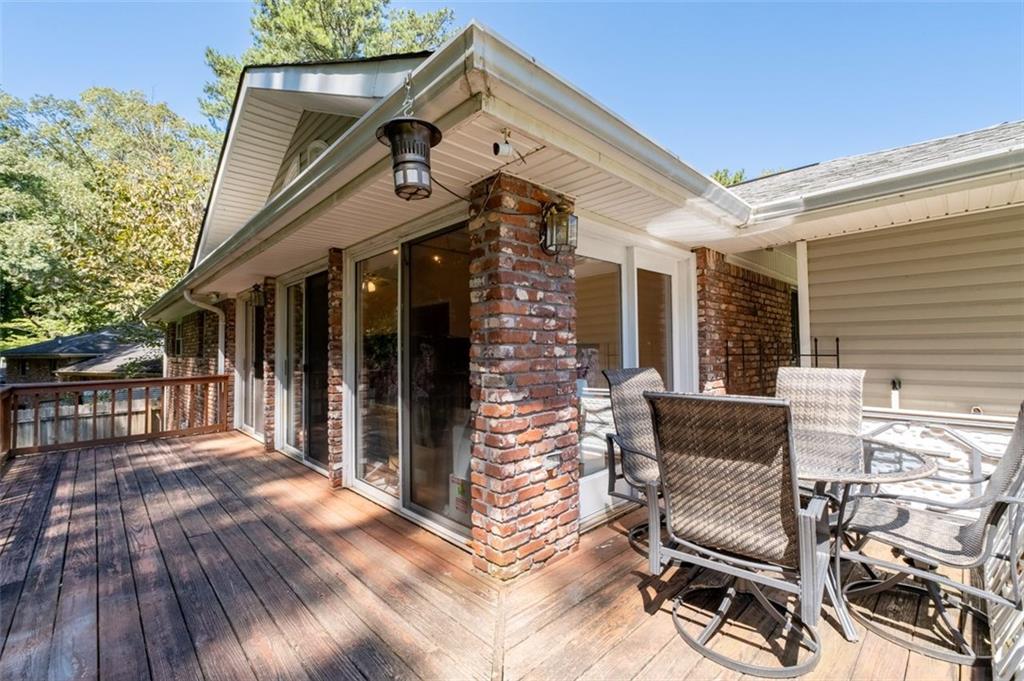 2244 BOLLINGBROOK Drive SW