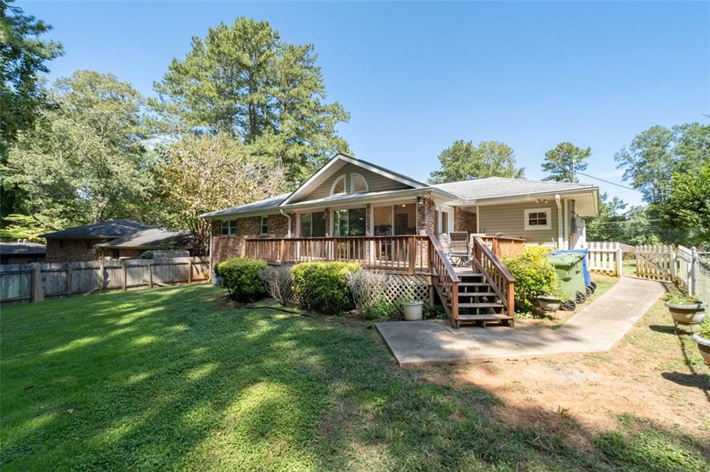 2244 BOLLINGBROOK Drive SW