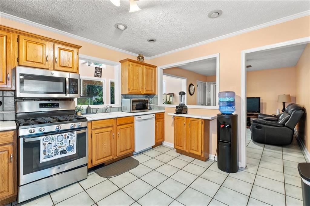 2244 BOLLINGBROOK Drive SW