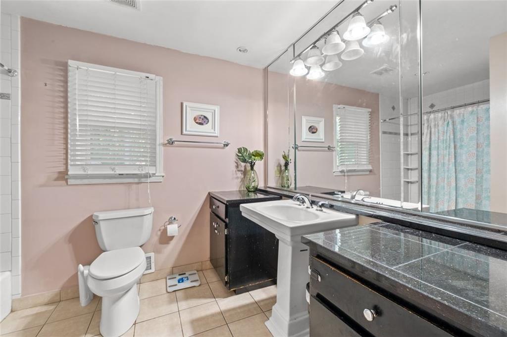 2244 BOLLINGBROOK Drive SW