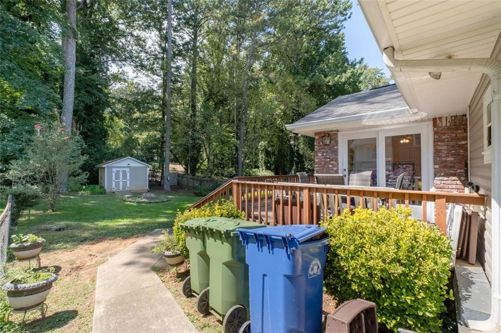 2244 BOLLINGBROOK Drive SW