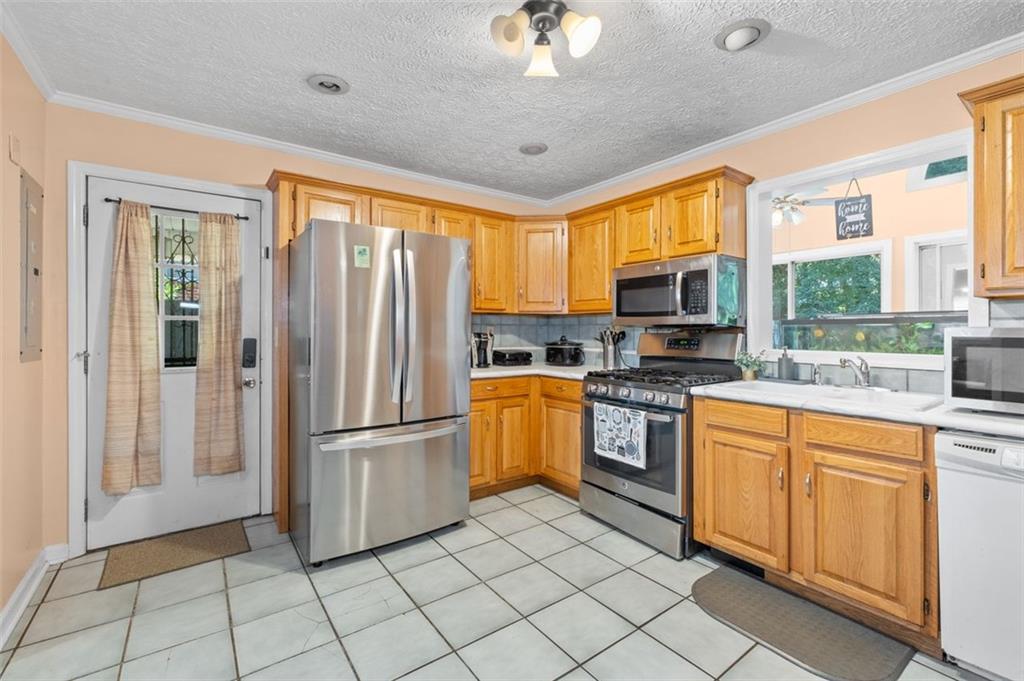 2244 BOLLINGBROOK Drive SW