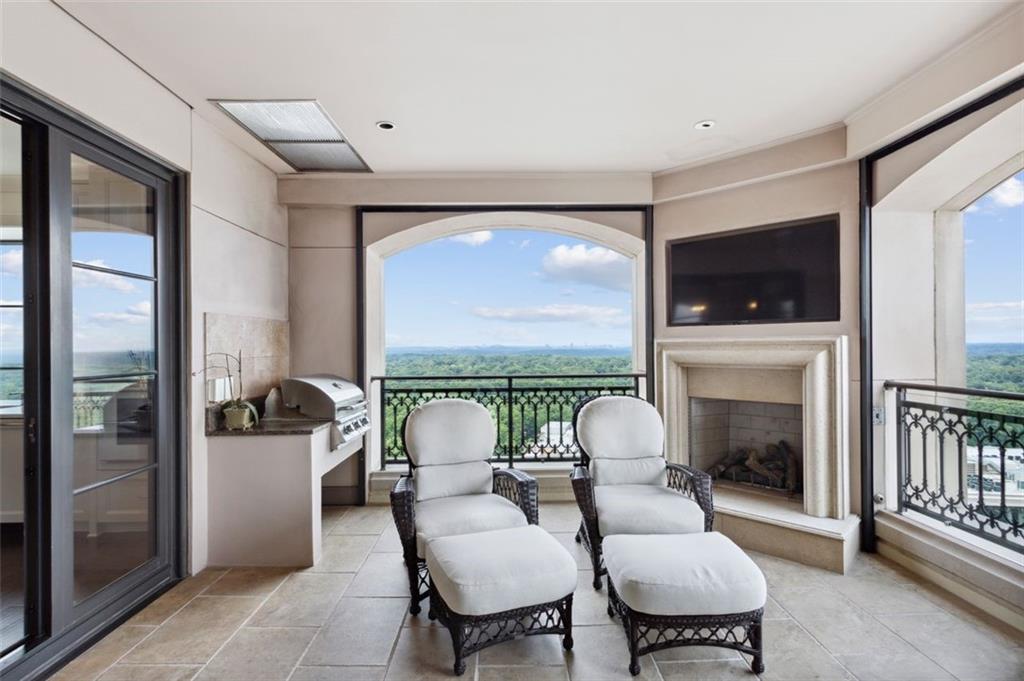88 W PACES FERRY Road NW Unit 2140