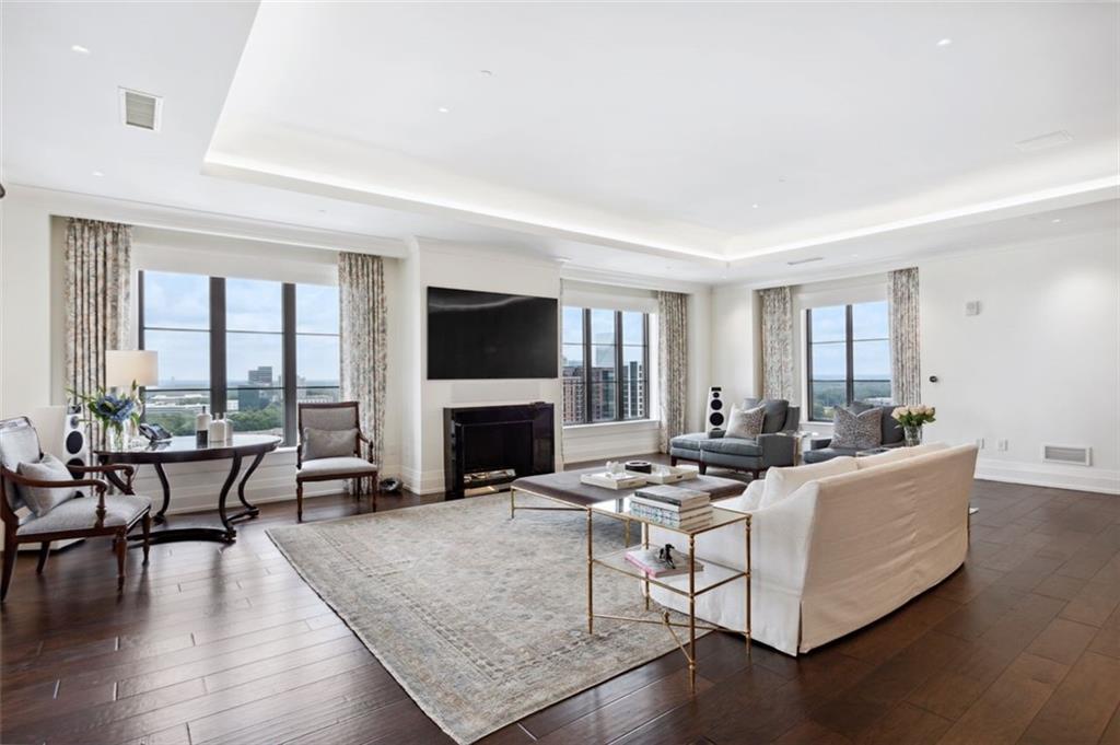 88 W PACES FERRY Road NW Unit 2140