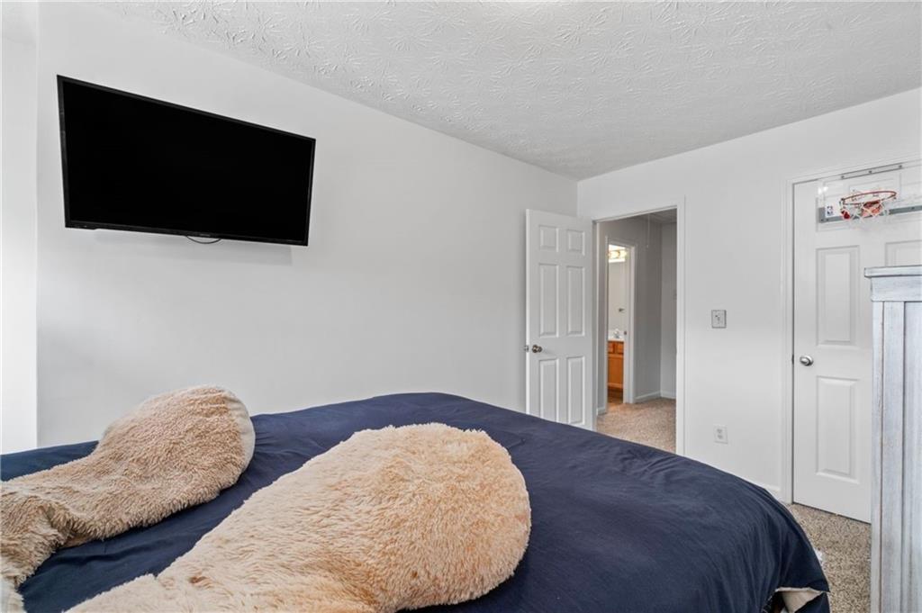 2826 SNAPFINGER Manor