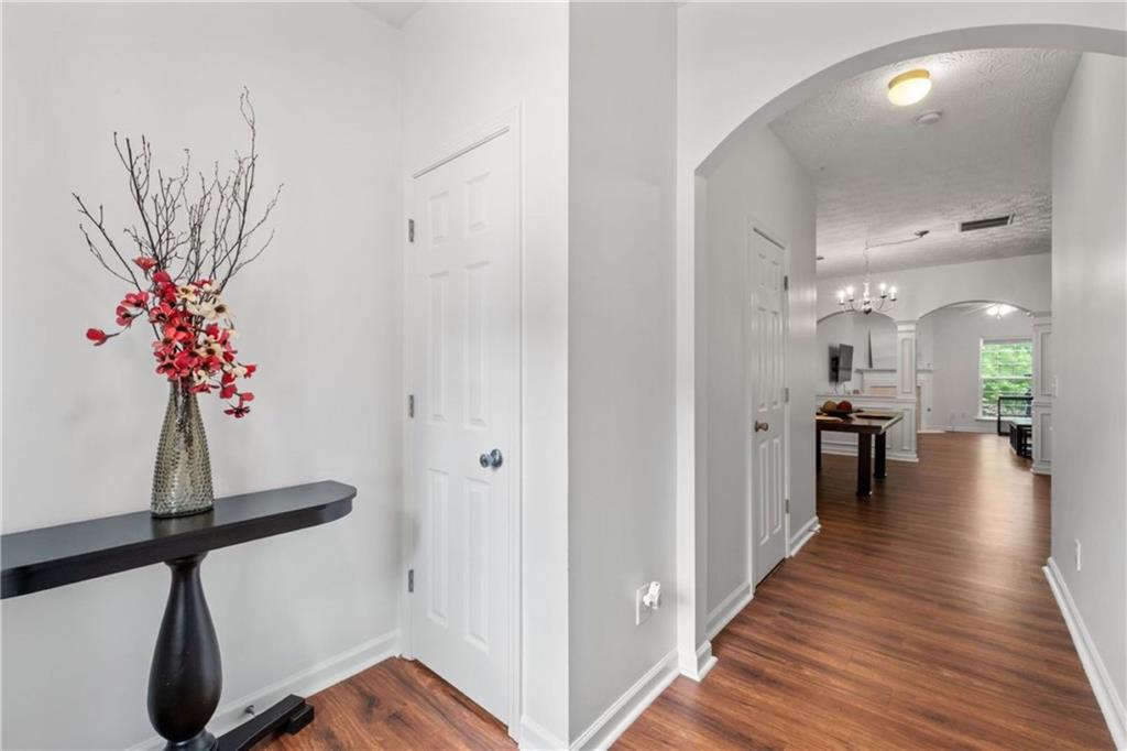 2826 SNAPFINGER Manor