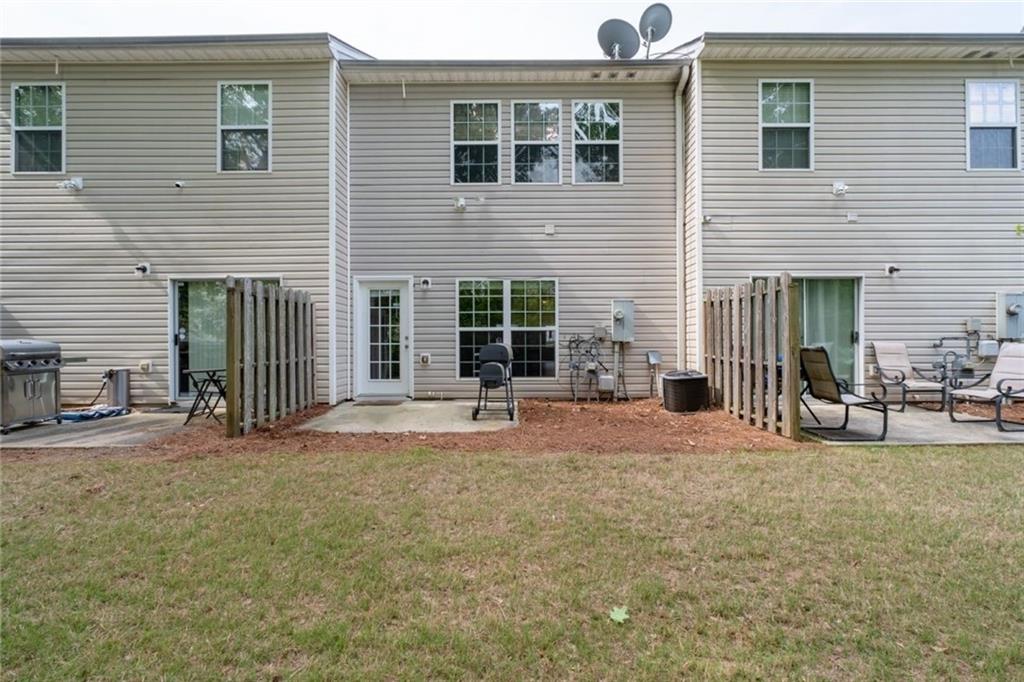 2826 SNAPFINGER Manor