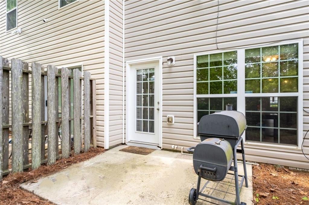 2826 SNAPFINGER Manor