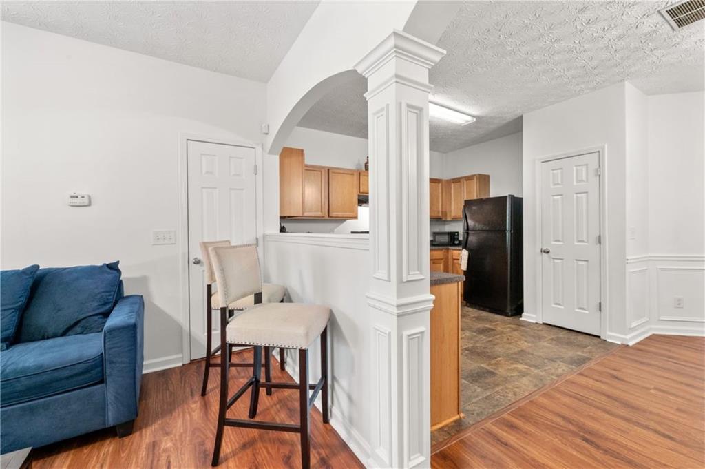 2826 SNAPFINGER Manor