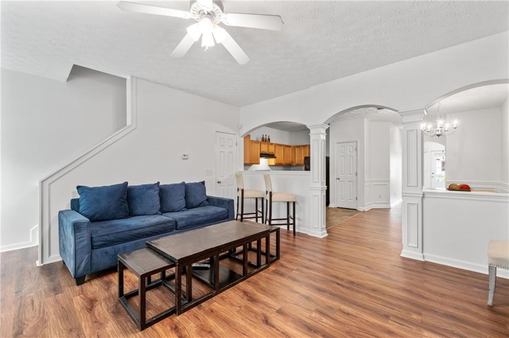 2826 SNAPFINGER Manor