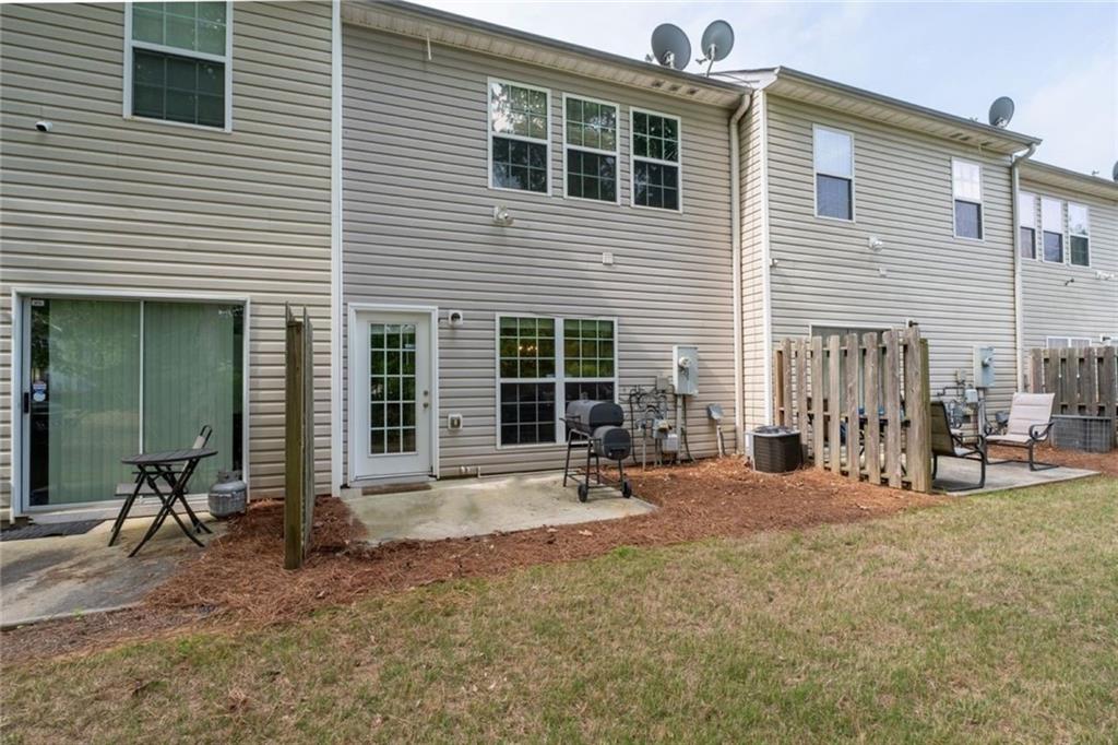 2826 SNAPFINGER Manor