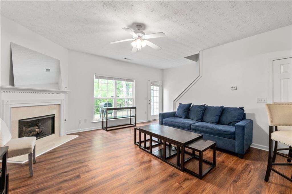 2826 SNAPFINGER Manor