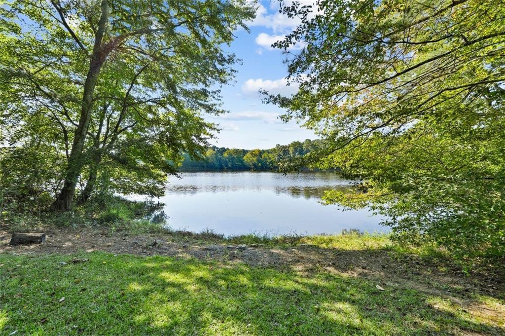 1415 SUMMIT CHASE Drive SW