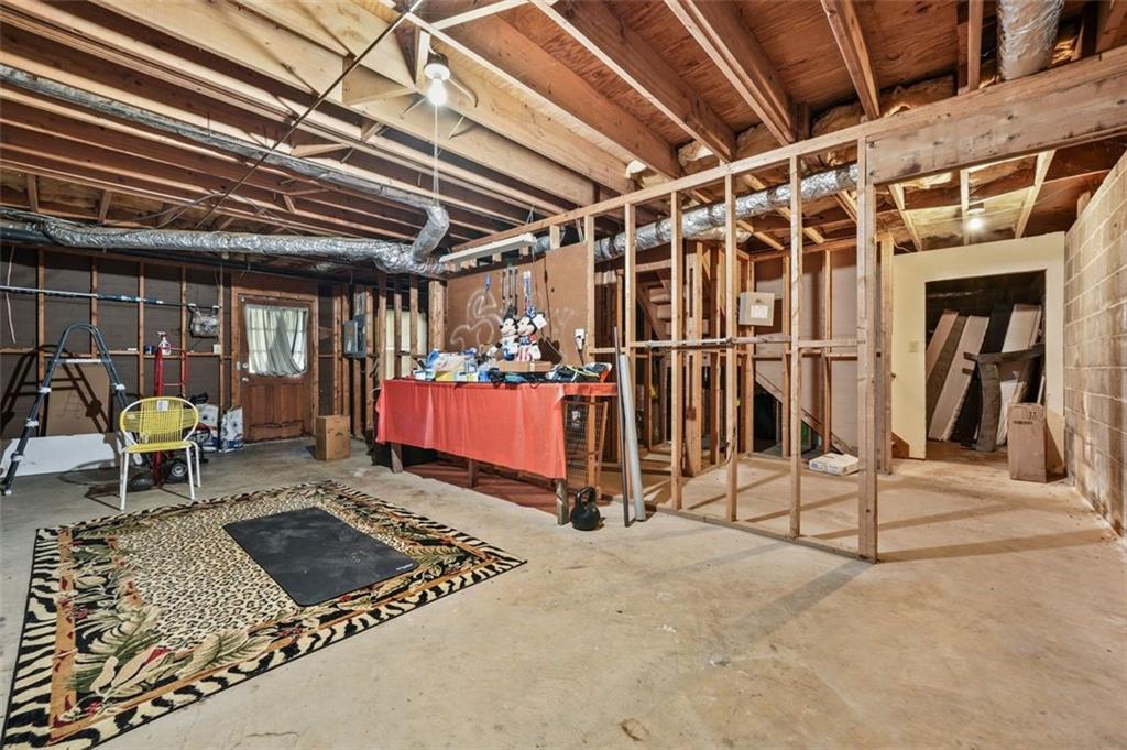 1415 SUMMIT CHASE Drive SW