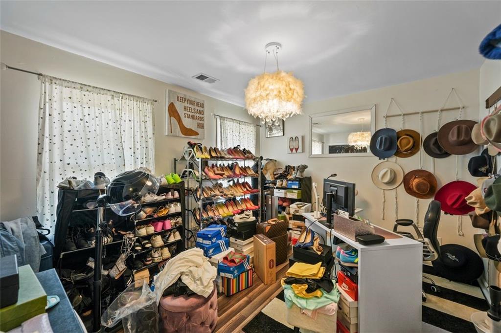 1415 SUMMIT CHASE Drive SW