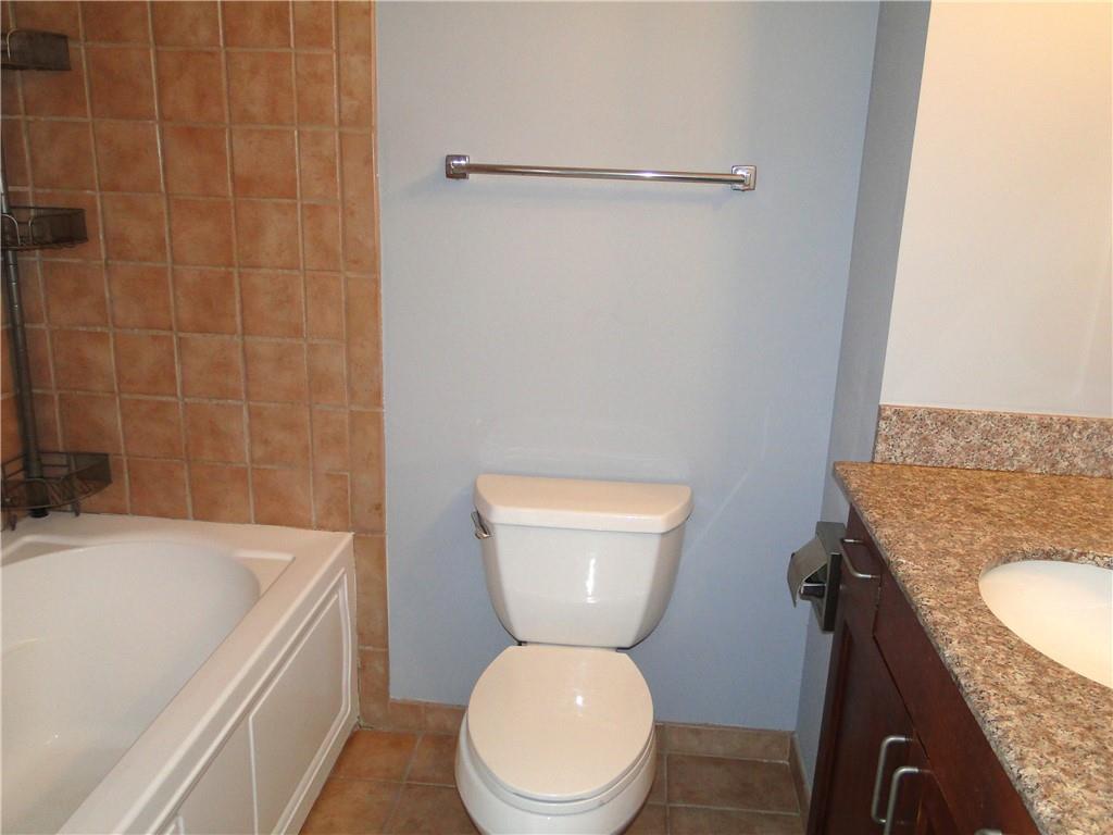 238 WALKER Street SW Unit 8