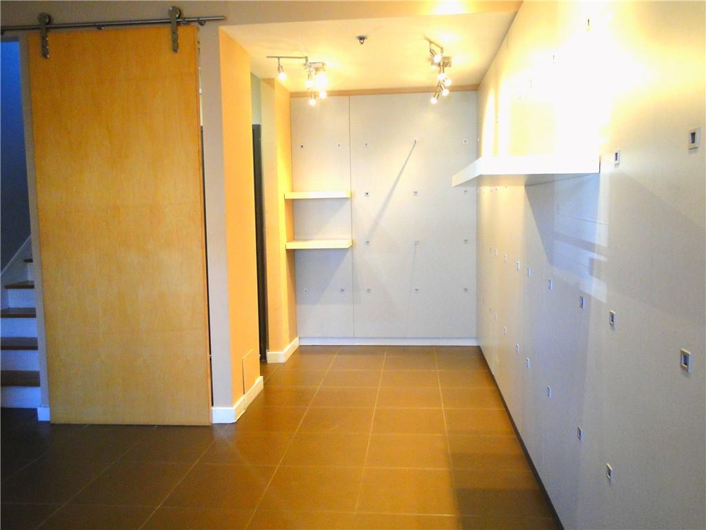 238 WALKER Street SW Unit 8