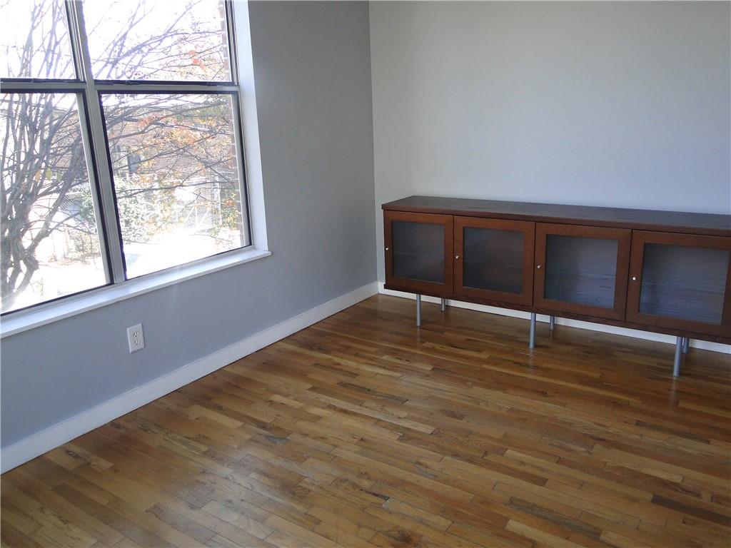 238 WALKER Street SW Unit 8