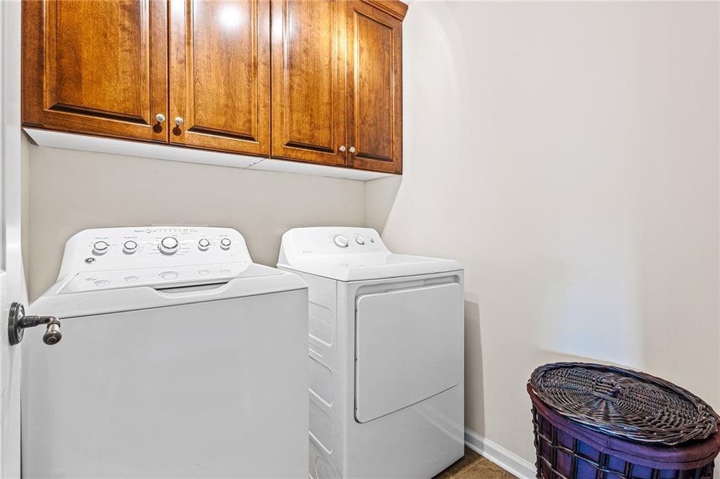 1565 OAKDALE BLUFFS Drive SE