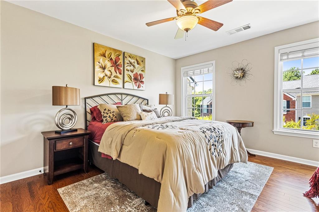 1565 OAKDALE BLUFFS Drive SE