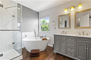 1565 OAKDALE BLUFFS Drive SE