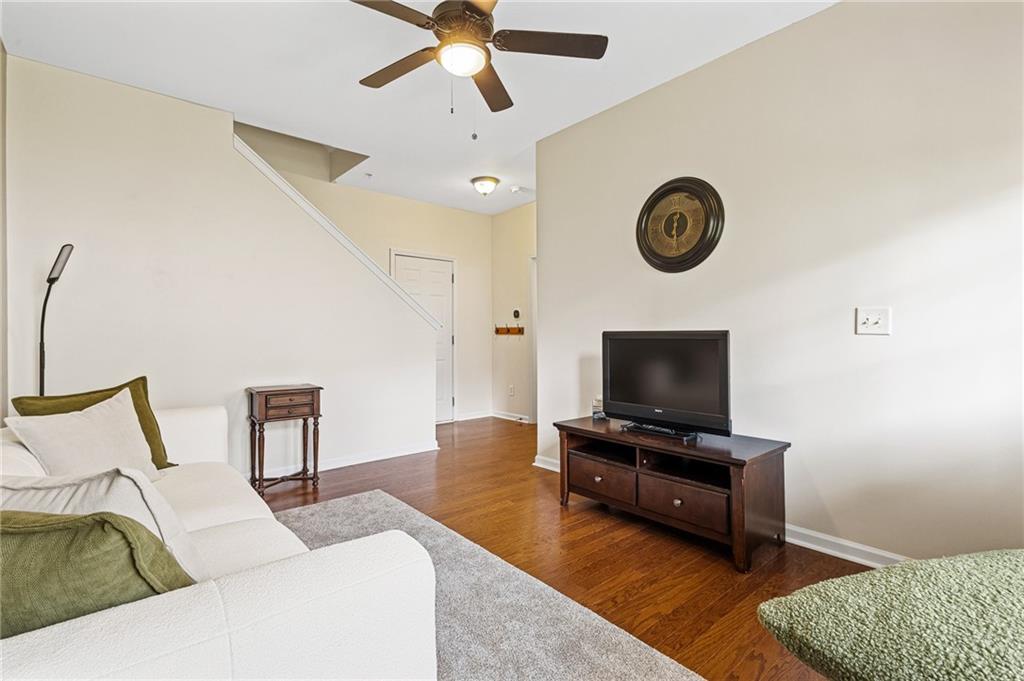 1565 OAKDALE BLUFFS Drive SE