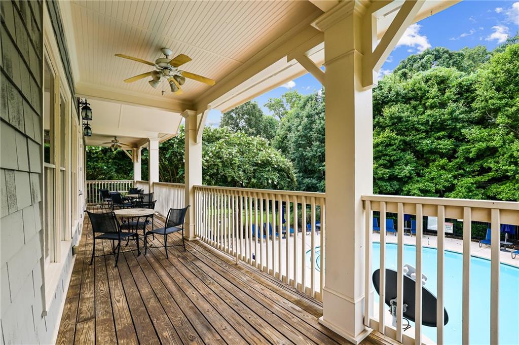 1565 OAKDALE BLUFFS Drive SE