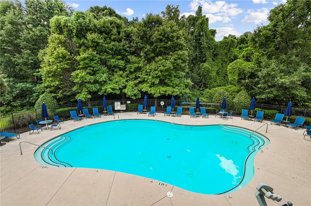 1565 OAKDALE BLUFFS Drive SE