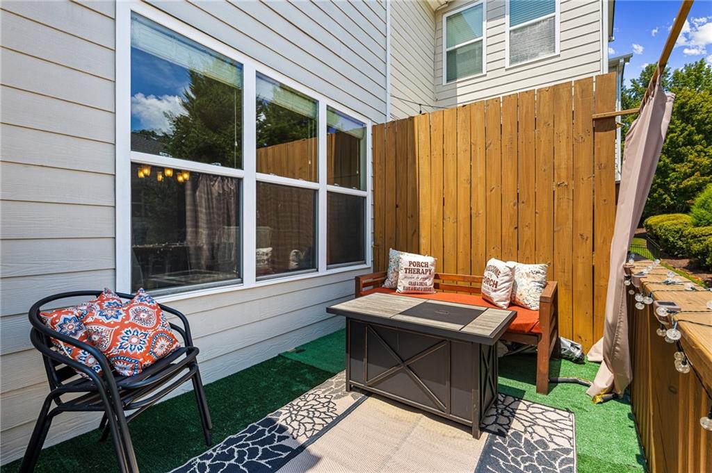 1565 OAKDALE BLUFFS Drive SE