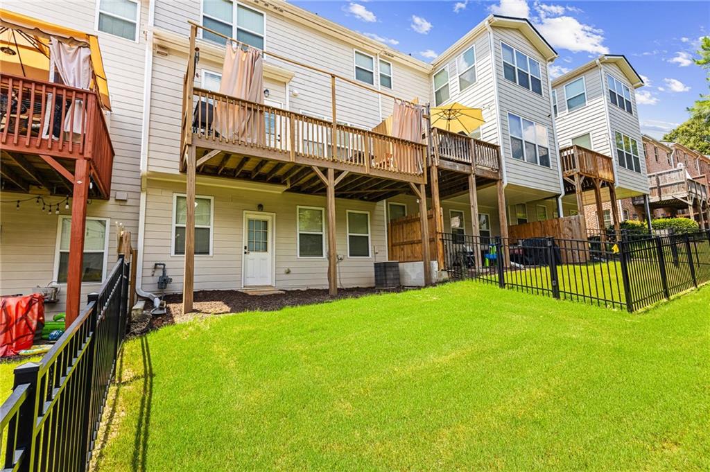 1565 OAKDALE BLUFFS Drive SE